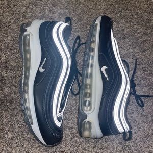 Reflective Air Max 97s Black, Silver/Gray, and White size 6 in men’s/youth